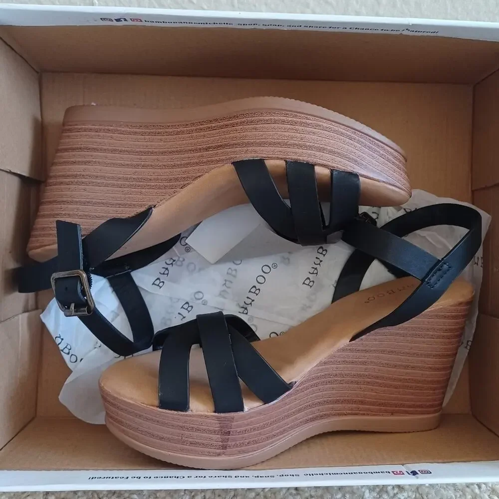 Bamboo Y2K Black Tan Wedge Sandals 6.5 EUC
